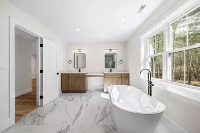 583 Fletcher Street, Northbridge, MA 01588 - Photo 25