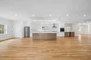 583 Fletcher St, Northbridge, MA 01588 - Photo 5