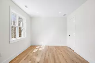 583 Fletcher St, Northbridge, MA 01588 - Photo 31