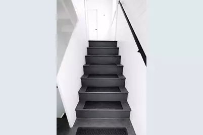 8 Pelham St, Worcester, MA 01609 - Photo 29