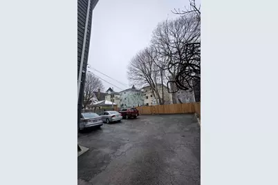 8 Pelham St, Worcester, MA 01609 - Photo 37