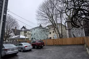 8 Pelham St, Worcester, MA 01609 - Photo 37