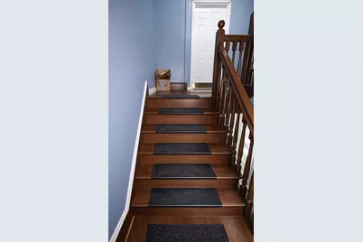 8 Pelham St, Worcester, MA 01609 - Photo 27