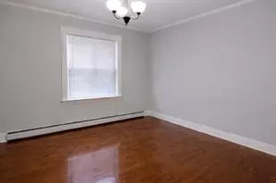 8 Pelham St, Worcester, MA 01609 - Photo 3