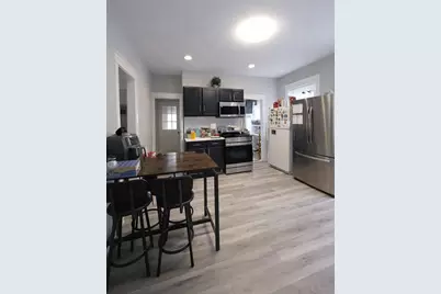 8 Pelham St, Worcester, MA 01609 - Photo 23