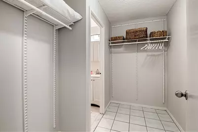 44 Washington St #915, Brookline, MA 02445 - Photo 11