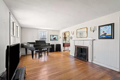 32 Grant Rd, Lynn, MA 01904 - Photo 11