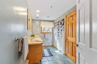 5 Hollis St, Saugus, MA 01960 - Photo 25