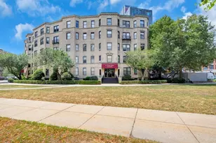 11 Park Dr, Boston, MA 02215 - Photo 37