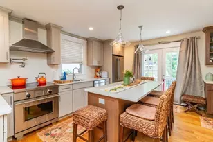 27 Richwood St, Boston, MA 02132 - Photo 9