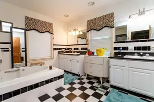27 Richwood St, Boston, MA 02132 - Photo 25