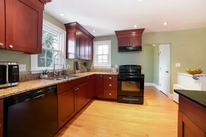 4 Winston Rd, Worcester, MA 01606 - Photo 5