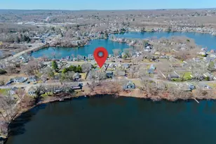 33 Lakeside Dr, Shrewsbury, MA 01545 - Photo 1