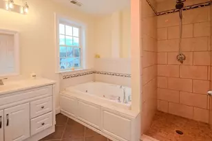 33 Lakeside Dr, Shrewsbury, MA 01545 - Photo 21