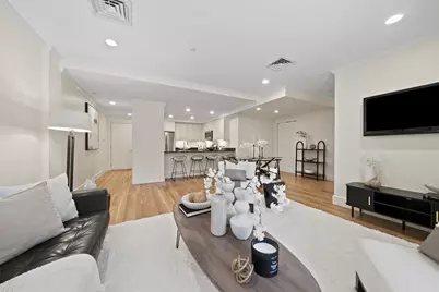 321 Hammond Pond Pkwy #105, Brookline, MA 02467 - Photo 3