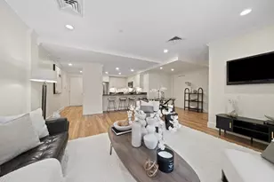 321 Hammond Pond Pkwy, Brookline, MA 02467 - Photo 3