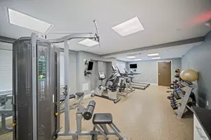 321 Hammond Pond Pkwy, Brookline, MA 02467 - Photo 25