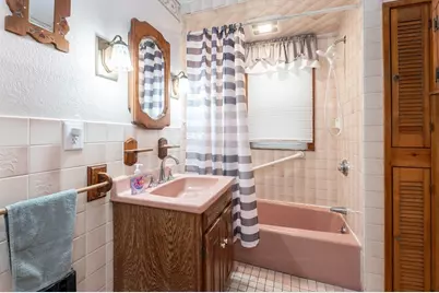 30 Grace St, Lowell, MA 01851 - Photo 15