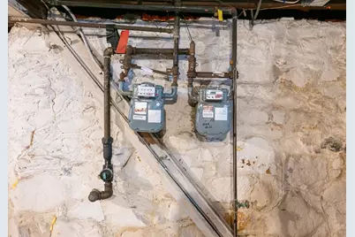 30 Grace St, Lowell, MA 01851 - Photo 37