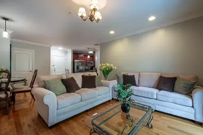 990 Vfw Pkwy #204, Boston, MA 02132 - Photo 5