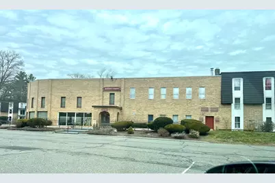 11 Shadowbrook Ln #8, Milford, MA 01757 - Photo 3