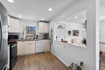 45 Groveland St, Abington, MA 02351 - Photo 5