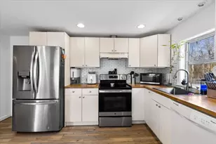 45 Groveland St, Abington, MA 02351 - Photo 3