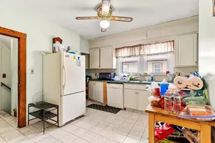 28-30 Quincy St, Medford, MA 02155 - Photo 17