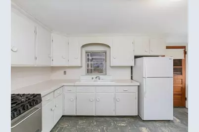 234 Foster St, Lowell, MA 01851 - Photo 7