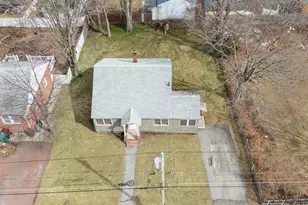 234 Foster St, Lowell, MA 01851 - Photo 29