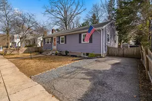 25 Hazelmere Rd, Boston, MA 02131 - Photo 25