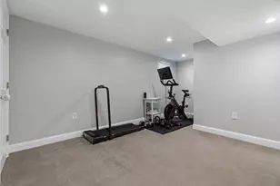 25 Hazelmere Rd, Boston, MA 02131 - Photo 21