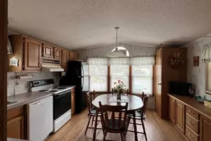 56 Park Ave, Sturbridge, MA 01566 - Photo 5