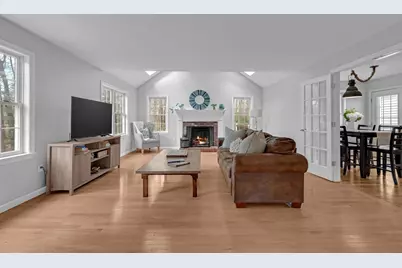 24 Evergreen Ln, Sturbridge, MA 01518 - Photo 5