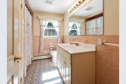 4 Athens St, Auburn, MA 01501 - Photo 15