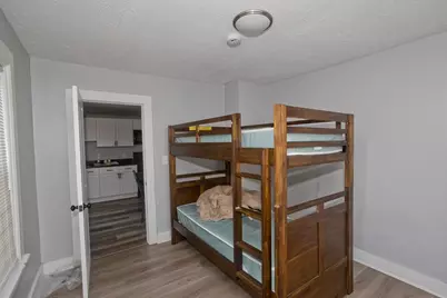 20 E School St, West Springfield, MA 01089 - Photo 13