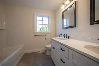 315 Mill St, Haverhill, MA 01830 - Photo 17