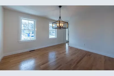315 Mill St, Haverhill, MA 01830 - Photo 9