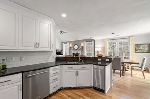 47 Holly Cir, Kingston, MA 02364 - Photo 9