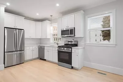 16 Maryland St #1, Boston, MA 02125 - Photo 3