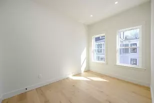 21 Tanglewood Rd, Boston, MA 02124 - Photo 19