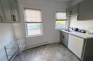 9 Hollis St, Milton, MA 02186 - Photo 5