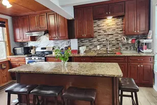 60 Circuit Ave S, Worcester, MA 01603 - Photo 9