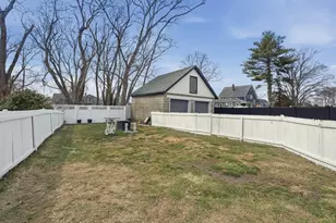 203 S Main St, Acushnet, MA 02743 - Photo 25