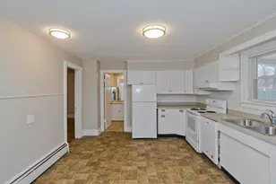 177 Marion St, Chicopee, MA 01013 - Photo 11