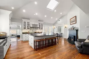 8 Washington St, Sherborn, MA 01770 - Photo 9