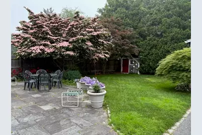 7 Akin St, Dartmouth, MA 02748 - Photo 5