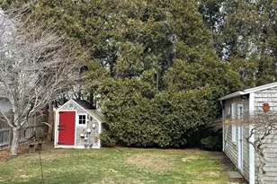 7 Akin St, Dartmouth, MA 02748 - Photo 15