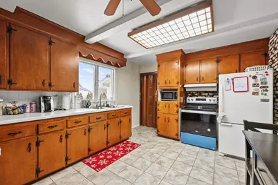 4 Paula Ave, Pittsfield, MA 01201 - Photo 13