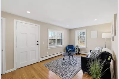 23 Sterling St, Chicopee, MA 01020 - Photo 7